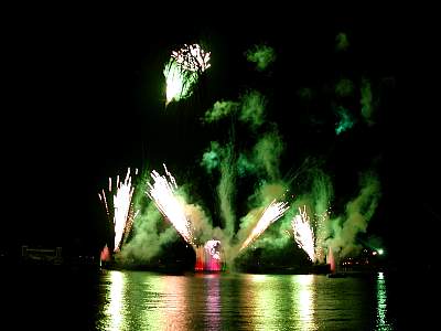 disney_2000_46_Disney2000 Epcot 27 May97.JPG